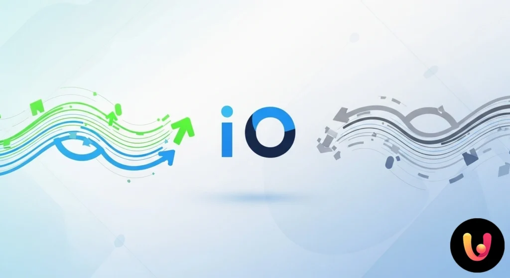 Smartphone che mostra l'interfaccia dell'app io con icone di servizi digitali per professionisti.