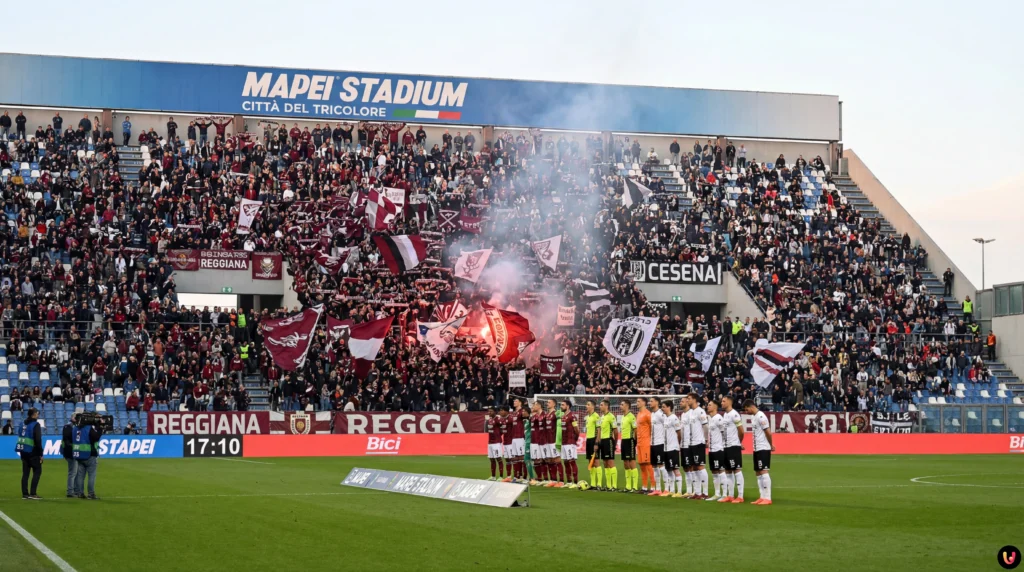 Squadre in campo al Mapei Stadium per il derby di Serie B Reggiana-Cesena