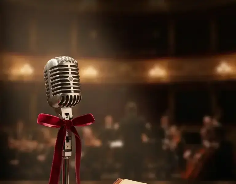 Pinterest: Raf incanta Sanremo 2026: il ritorno trionfale con Ora e per sempre