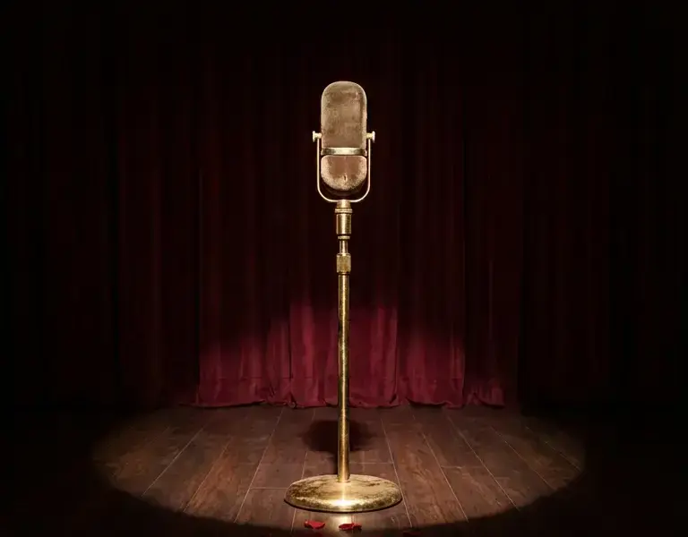 Pinterest: Sanremo 2026: Fausto Leali trionfa con il Premio alla Carriera